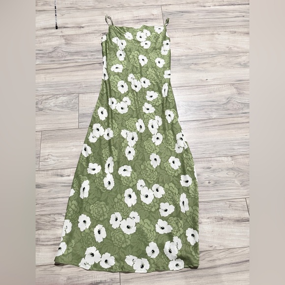 NWOT. Atnlewhi Floral Green Maxi Dress size L. - Picture 13 of 16